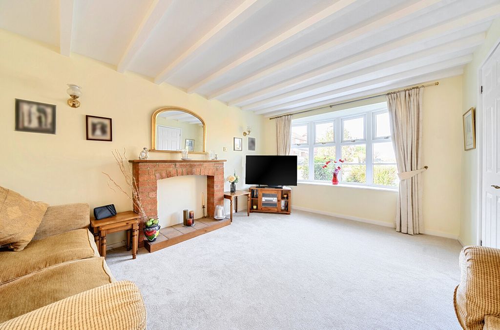 Property photo 2 of 18 1432616-14-69Bbe7...