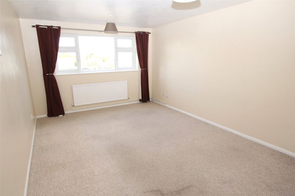 Property photo 3 of 7 Photo 03