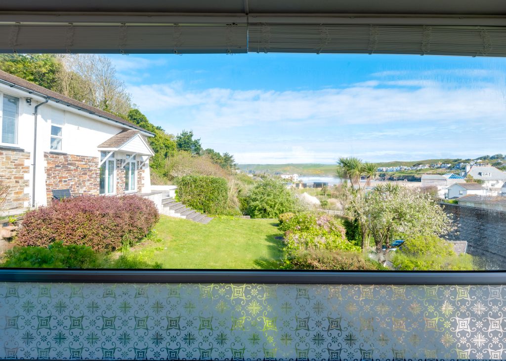 Property photo 2 of 23 66326710Bb63B_Beach Haven-36