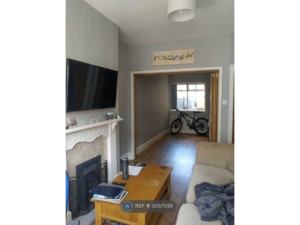 Property photo 2 of 10 Living Area