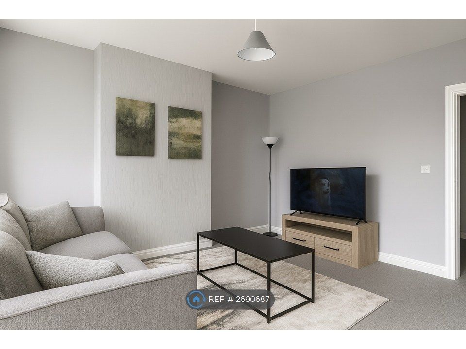 Property photo 2 of 9 Living Room