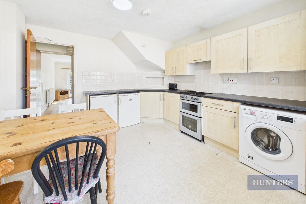 Property photo 2 of 17 Cam05152G0-Pr0131-Still007.Jpg