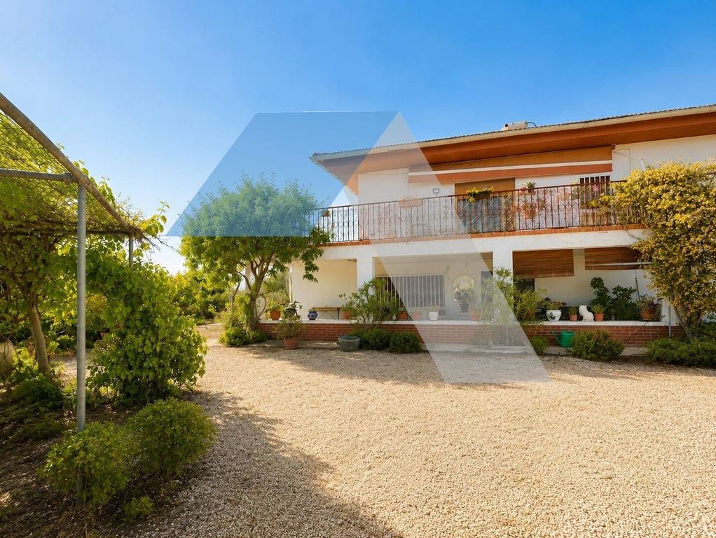 Property photo 1 of 48 Spacious Chalet In Los Girasoles Area On A Large Rustic Plot With Private Surroundings And Outdoor Spaces