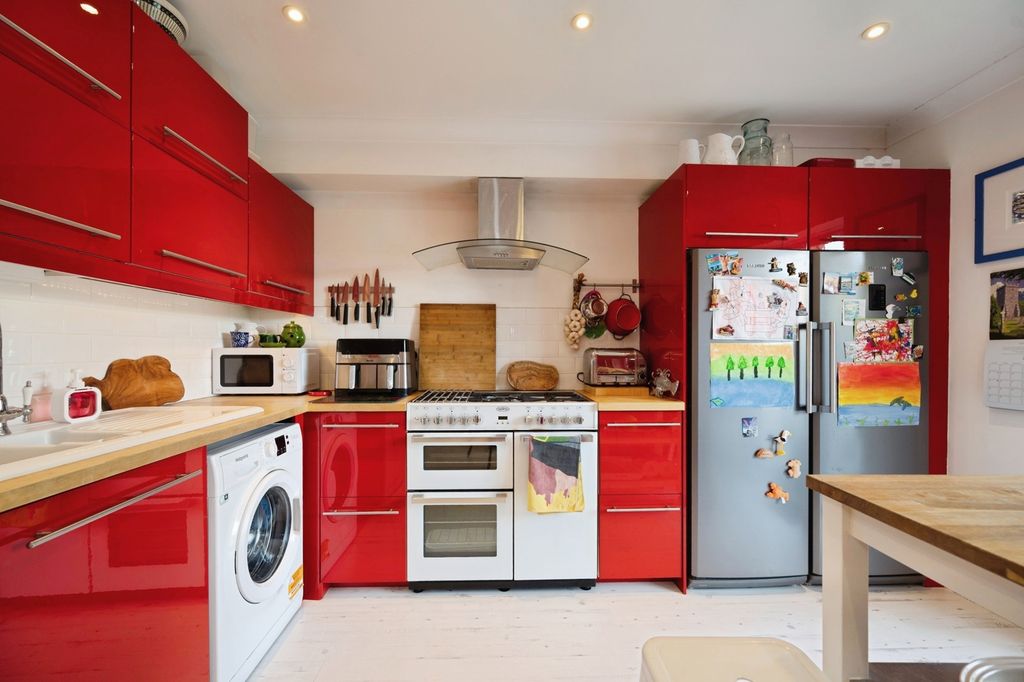 Property photo 2 of 20 Pbox-Img.Jpg