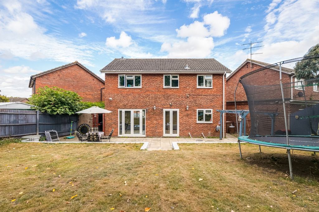 Property photo 2 of 14 Picture No. 16