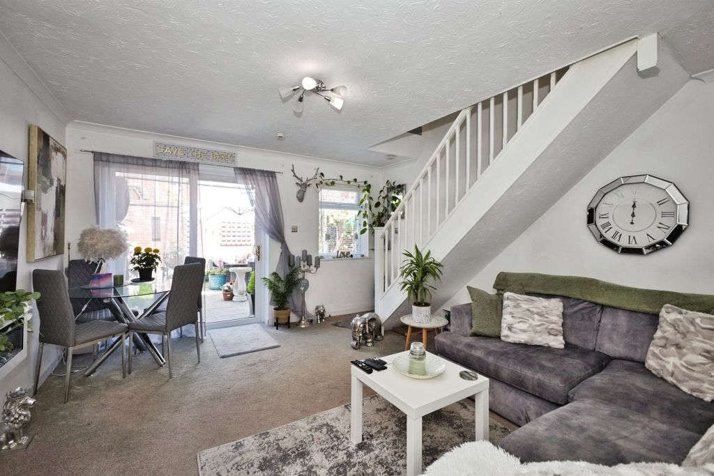 Property photo 3 of 15
