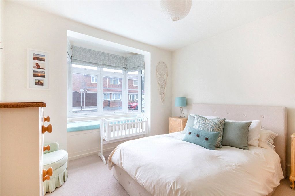 Additional image 5 of 2 bed flat for saleFramfield Road, Mitcham CR4