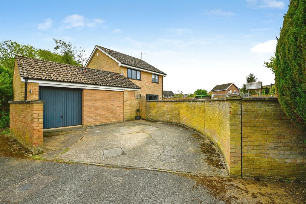 Property photo 1 of 22