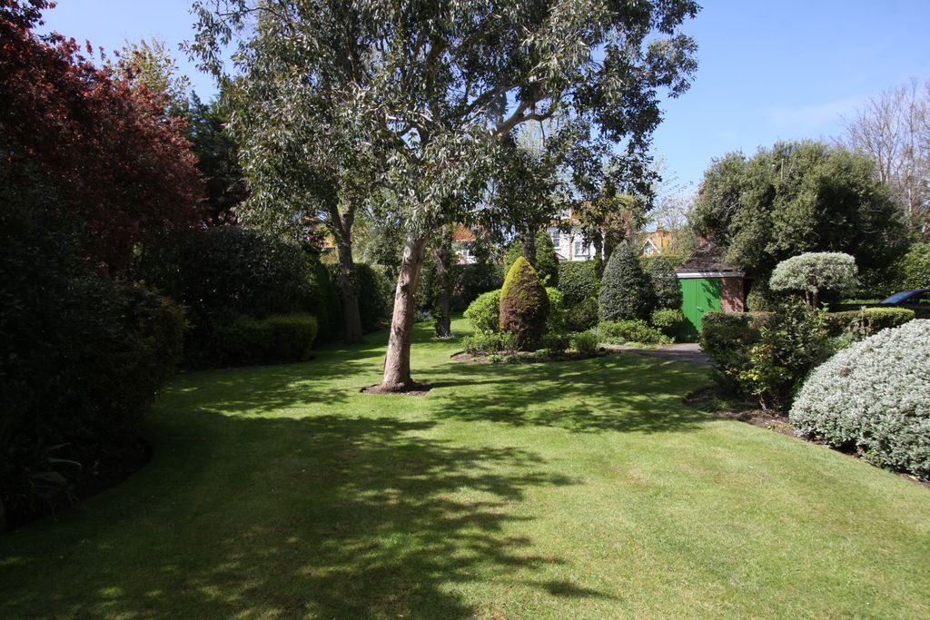 Property photo 3 of 11