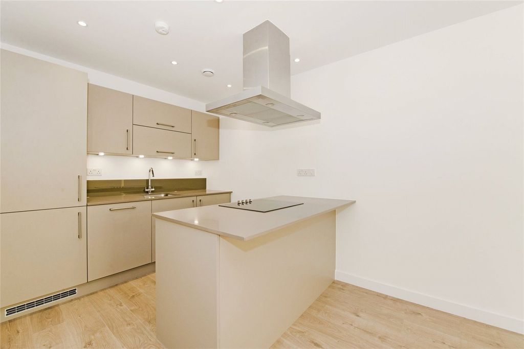 Property photo 2 of 10 Picture 3