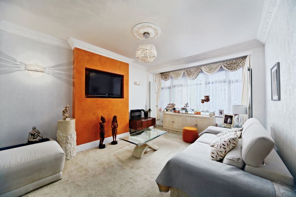 Property photo 2 of 20 Reception Room