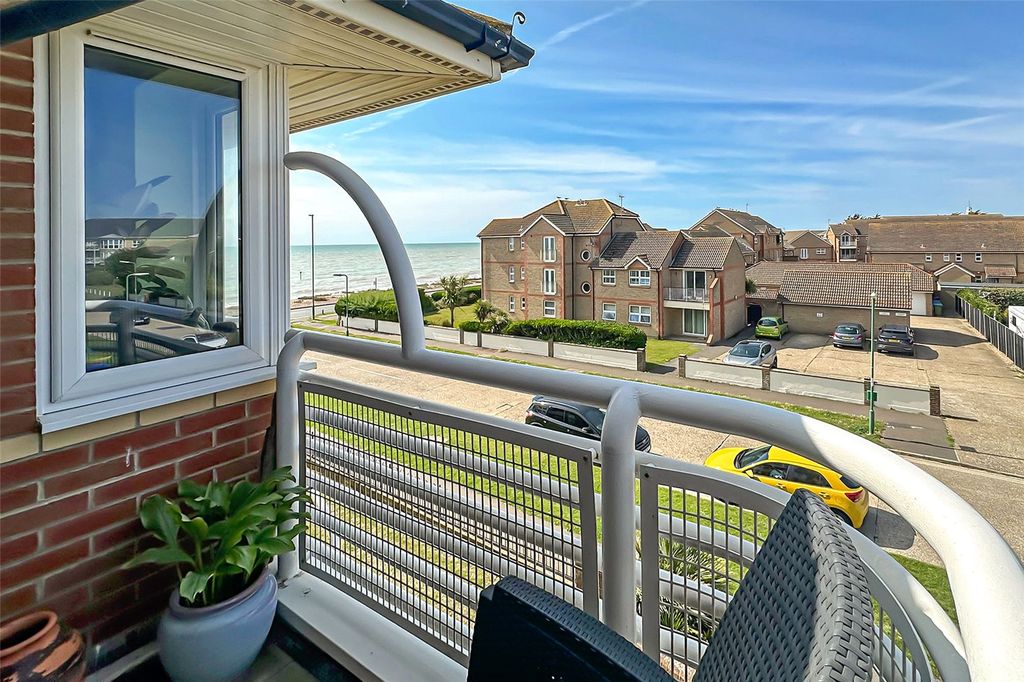 Property photo 3 of 19 Picture No. 11