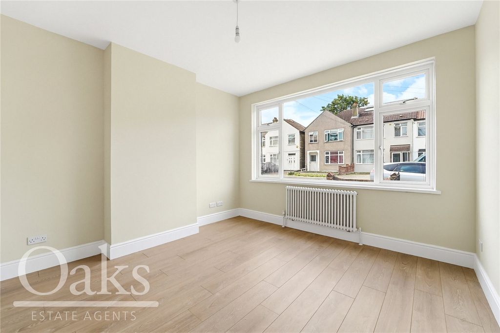 Property photo 3 of 10 Picture No. 02