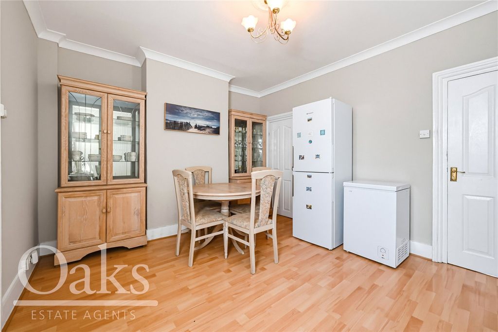 Property photo 3 of 8 Picture No. 04
