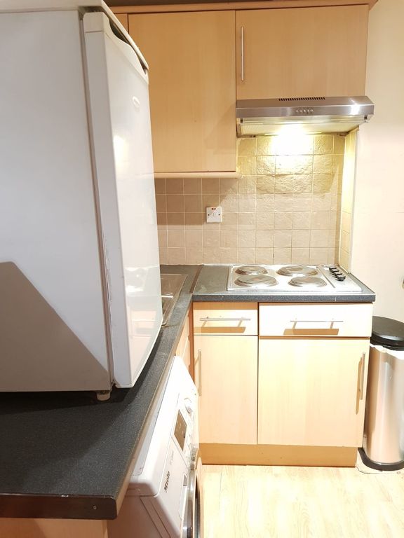 Property photo 2 of 7 4524342