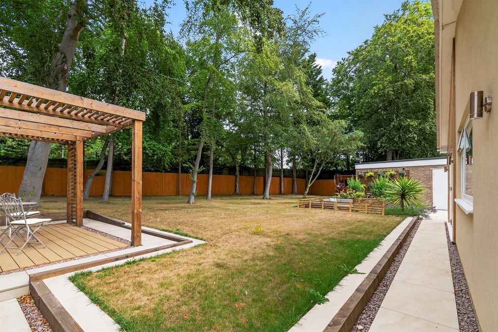 Property photo 3 of 22