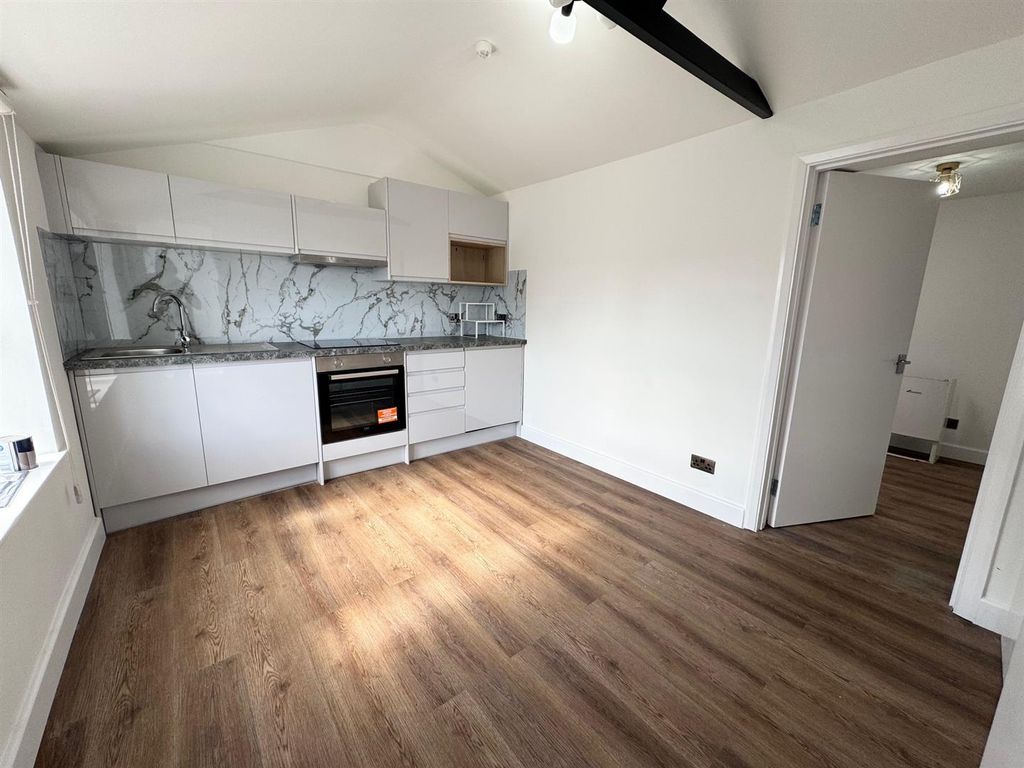 Property photo 1 of 6 Image0.Jpeg