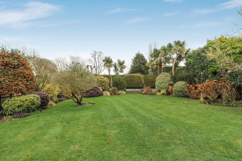 Property photo 3 of 15