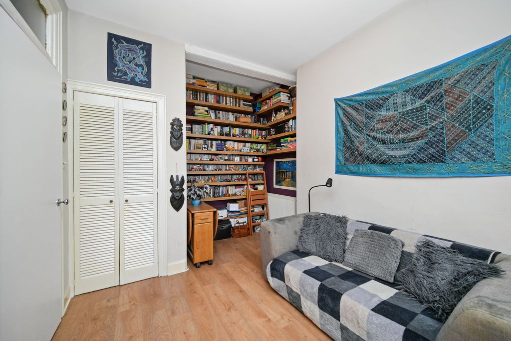 Property photo 3 of 17 Property Image 3
