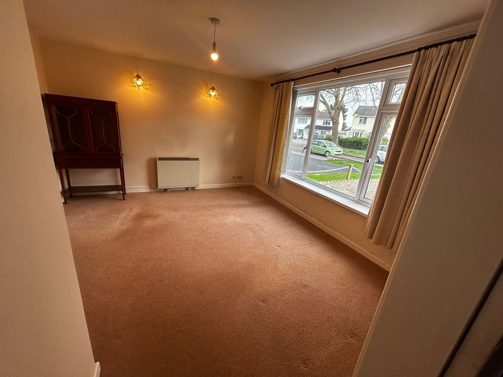 Property photo 2 of 8 Image