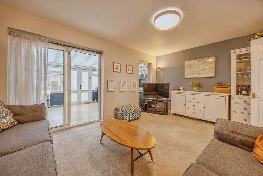 Property photo 1 of 27 Pbox-Img.Jpg