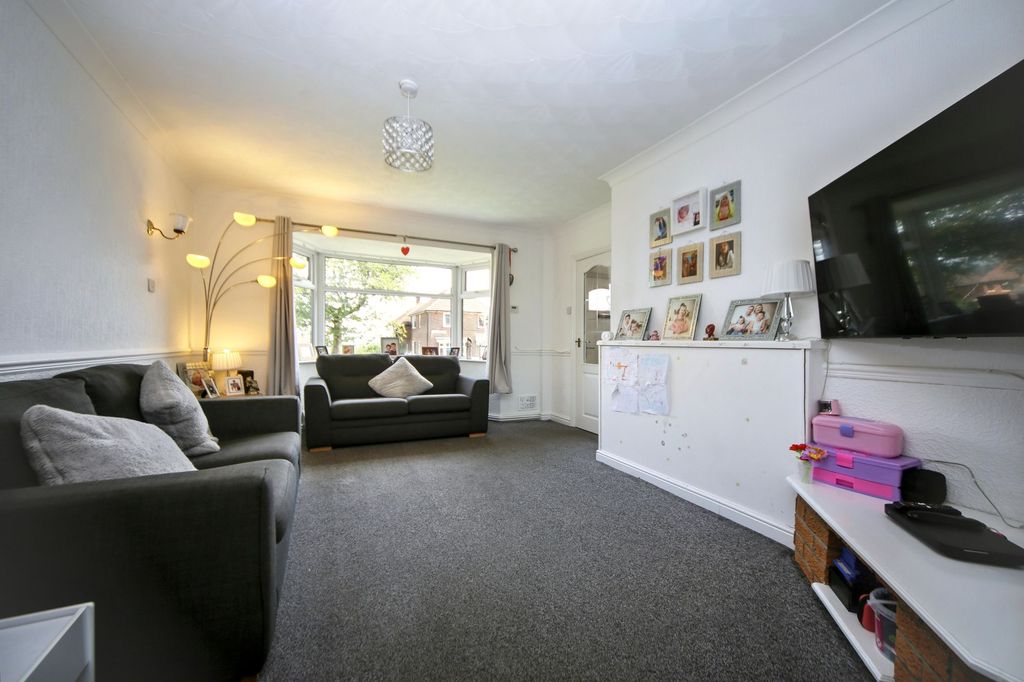 Property photo 2 of 24