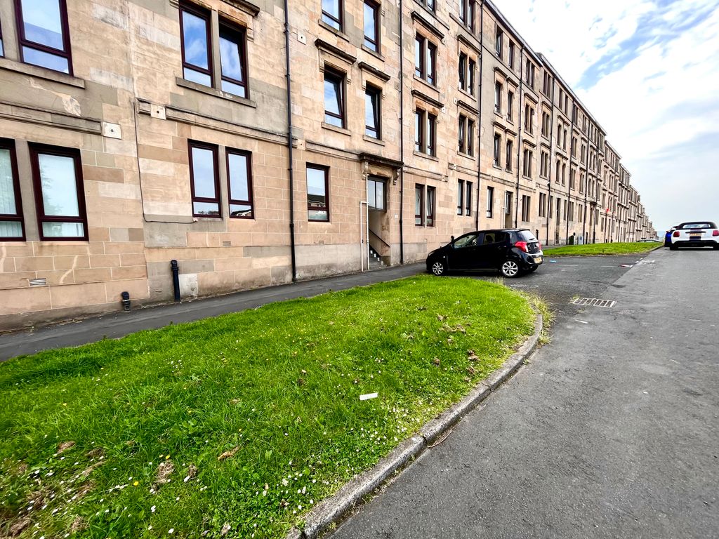 Property photo 1 of 8 1