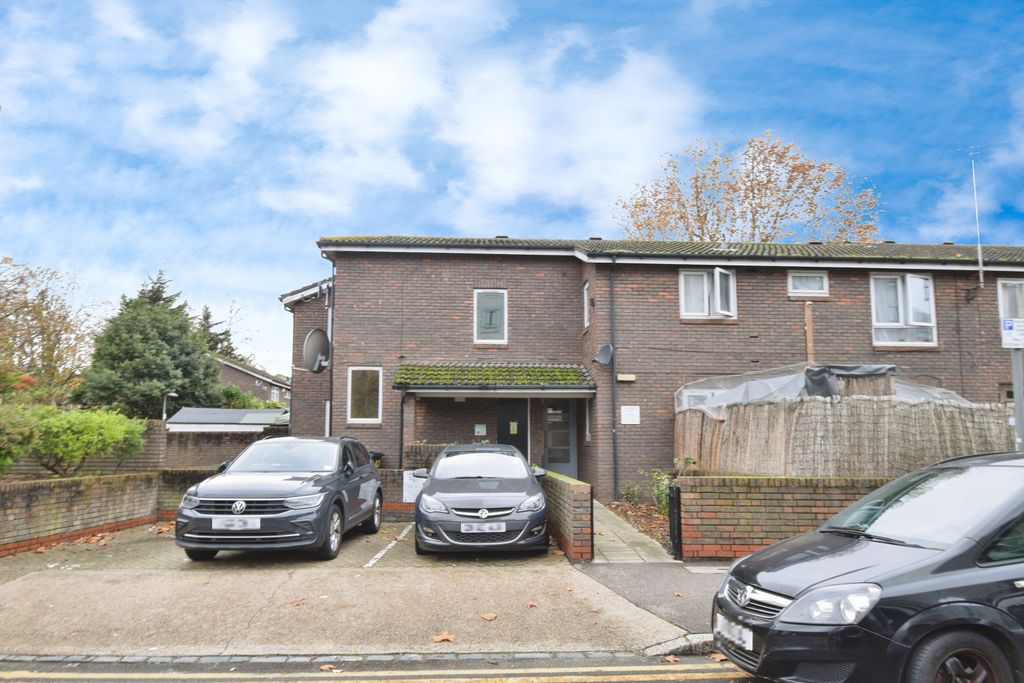 Property photo 1 of 20