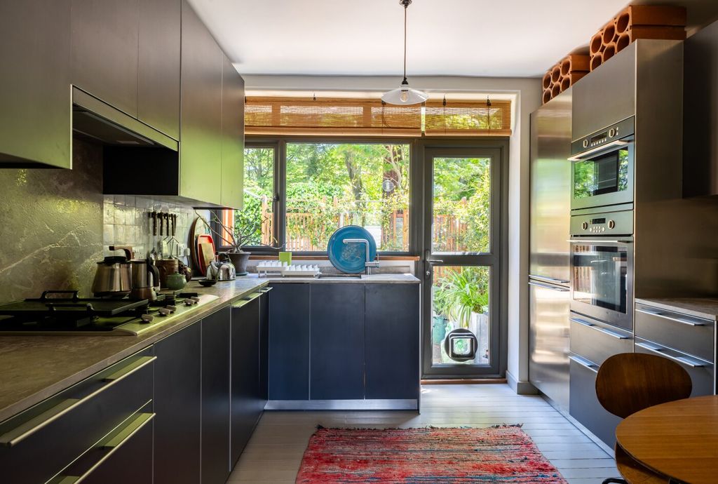 Property photo 2 of 42 Picture No. 99