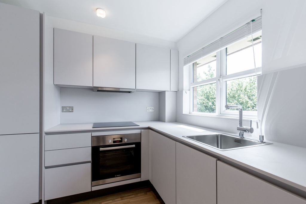Property photo 1 of 17 Kitchen