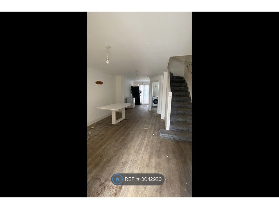 Property photo 2 of 3