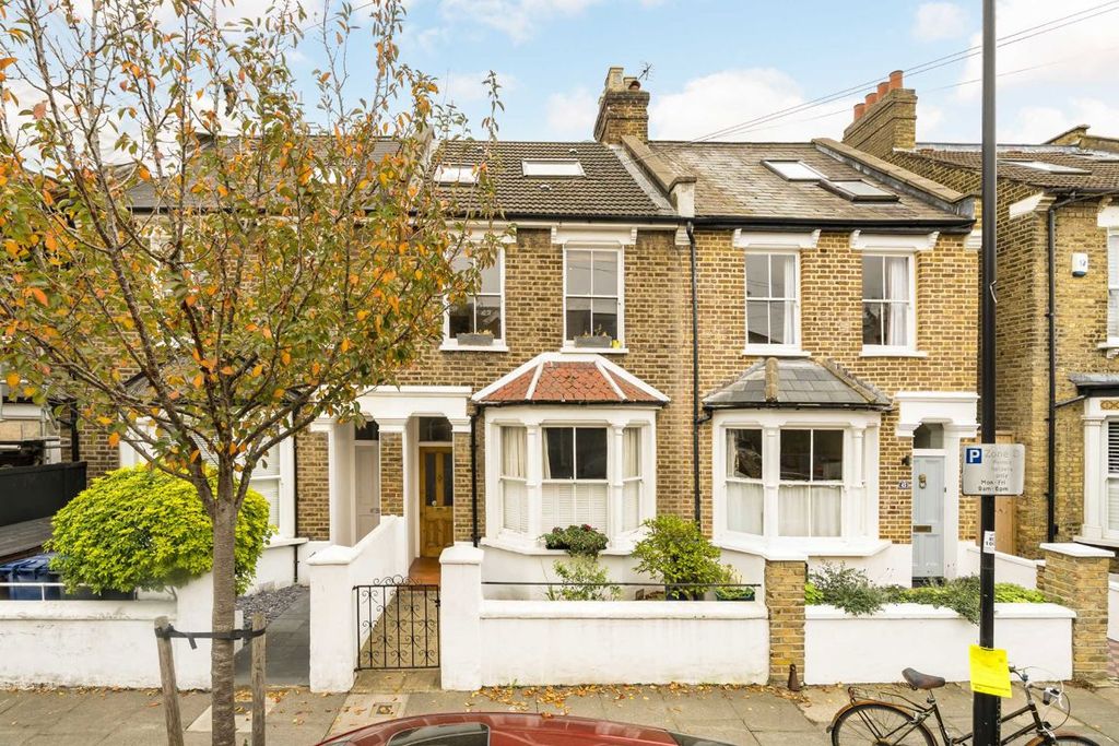 Property photo 1 of 6