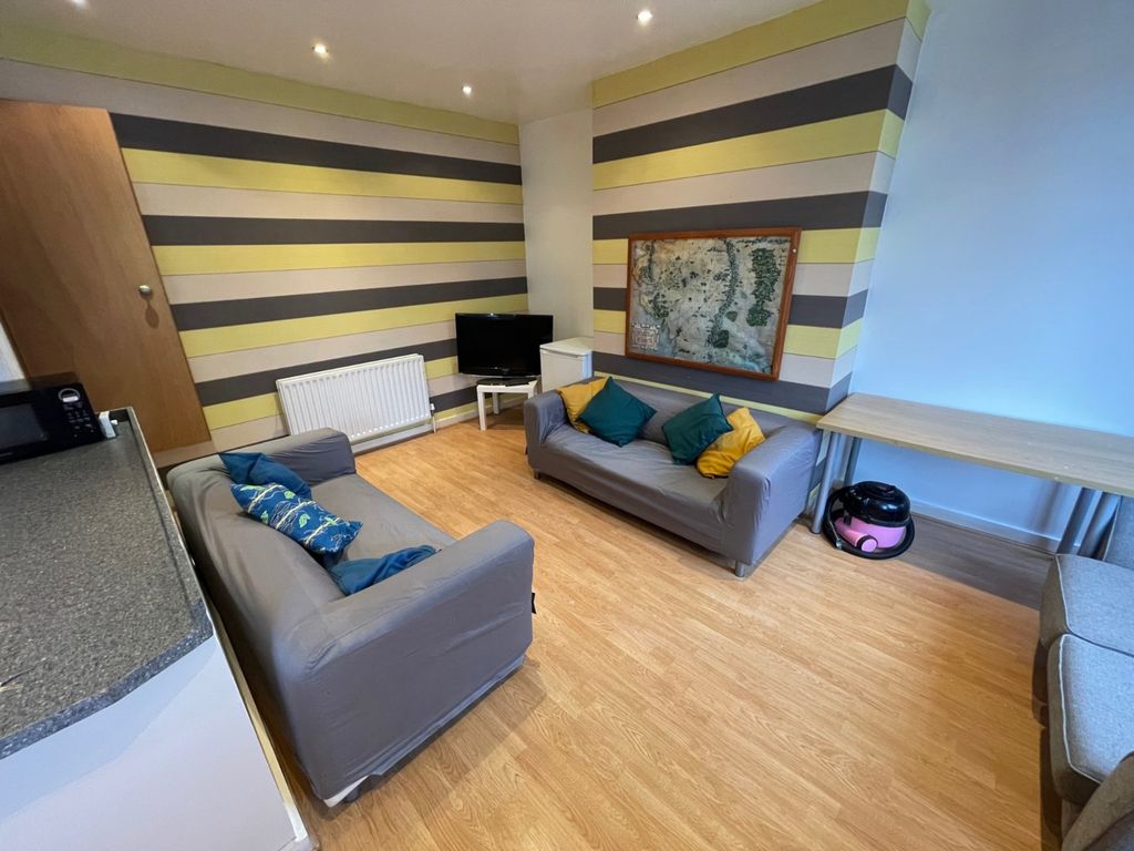 Property photo 1 of 8 Picture No. 01