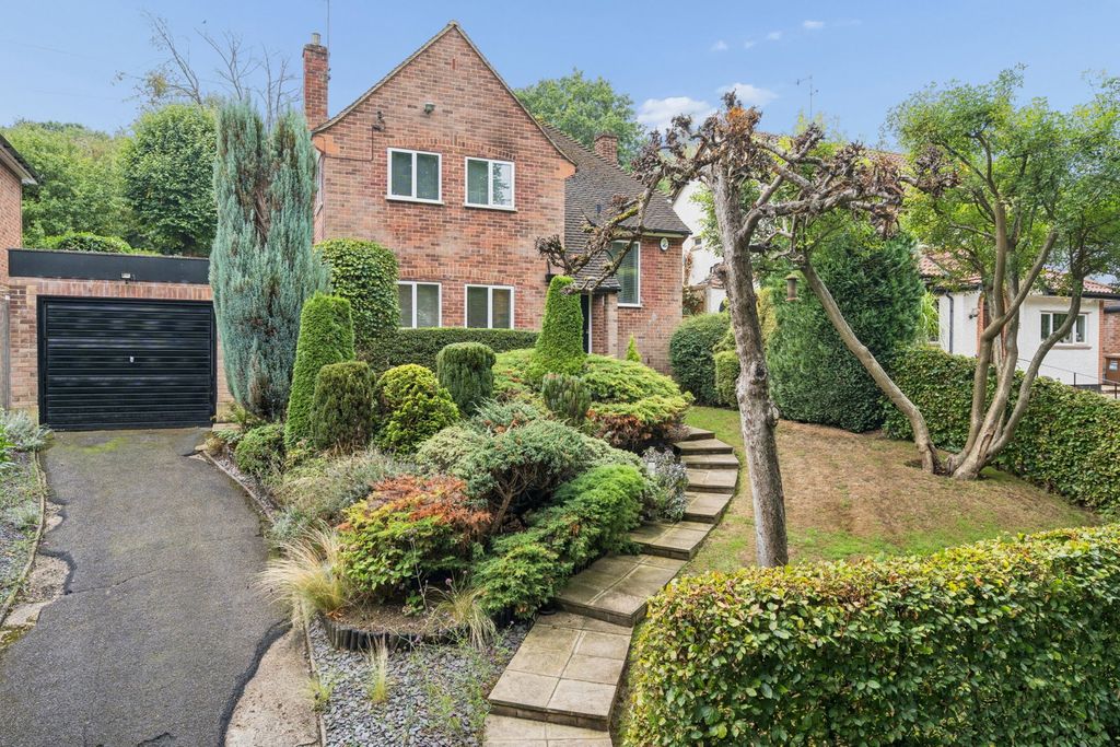 Property photo 1 of 18