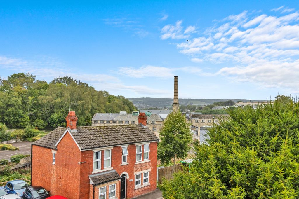 Property photo 3 of 20 Picture No. 44