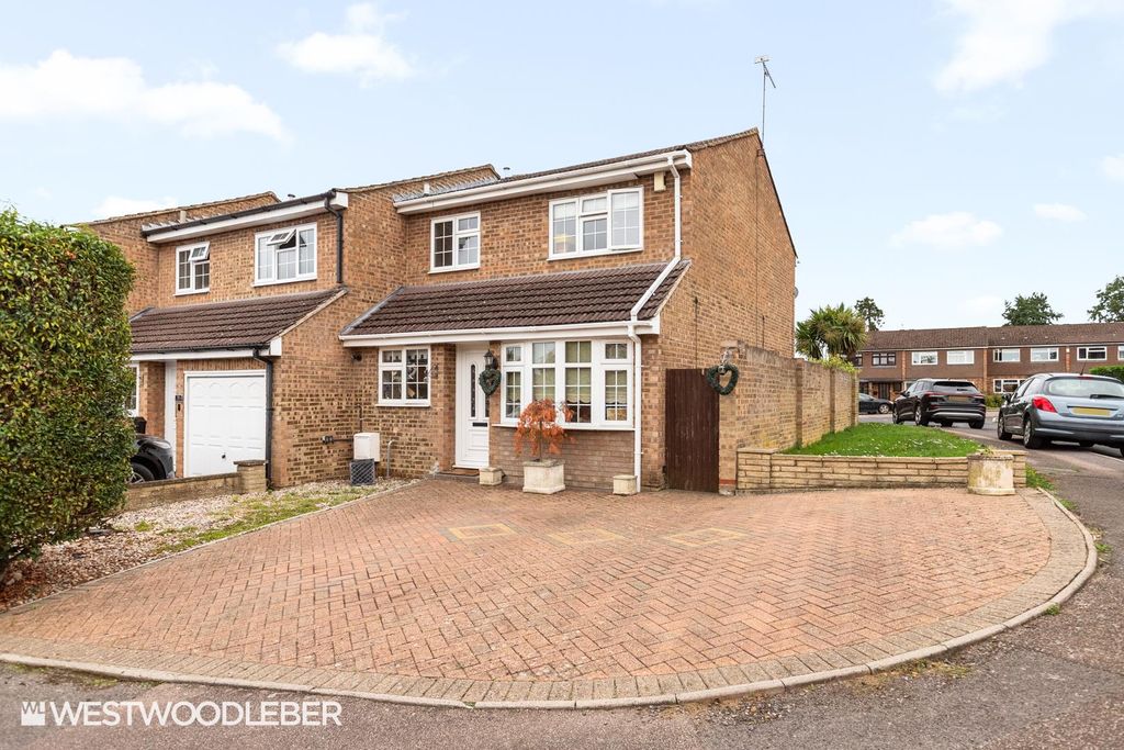 Property photo 1 of 27 Woodside_27.Jpg