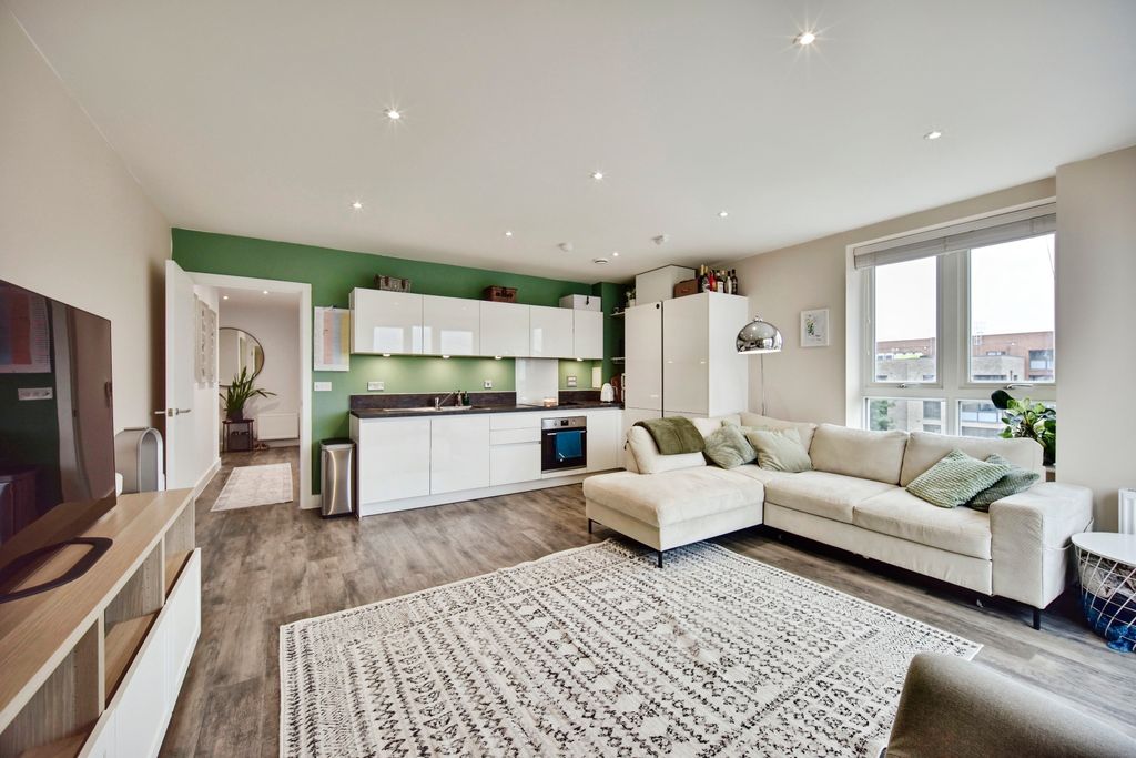 Property photo 1 of 16