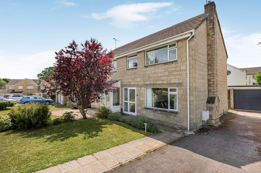 Property photo 1 of 16 Picture No. 02