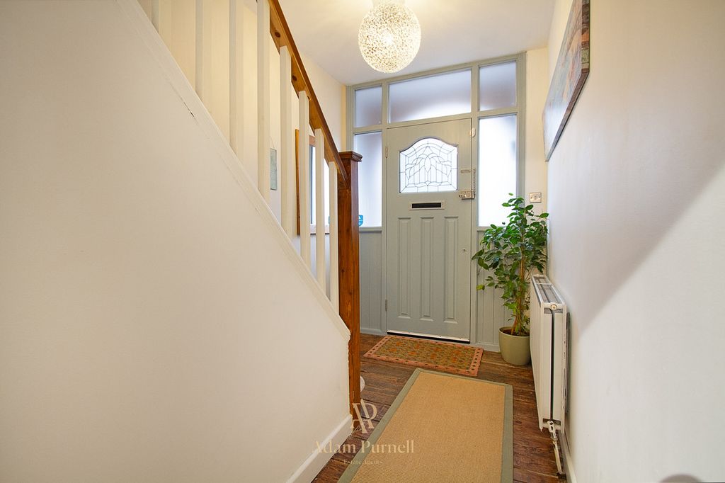 Property photo 3 of 18