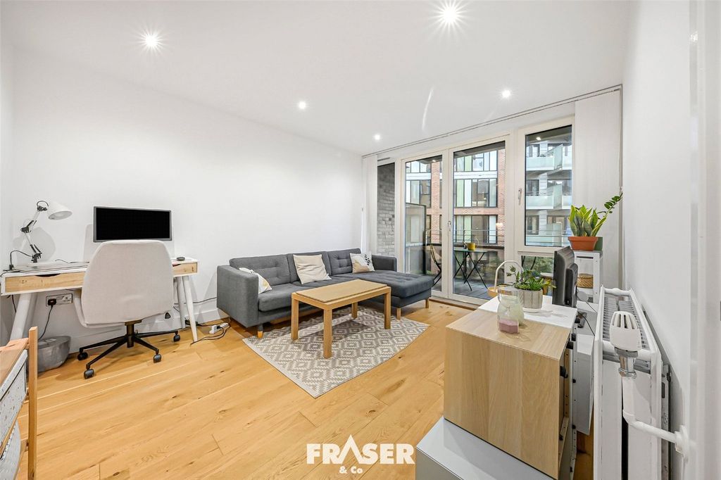 Property photo 1 of 10 Picture No. 06