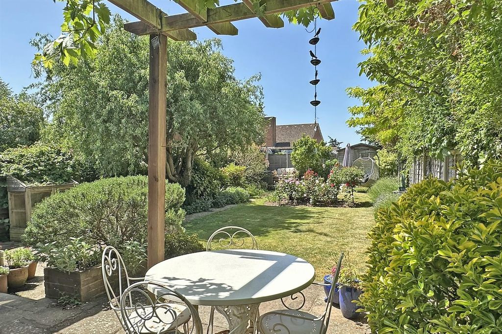 Property photo 2 of 26