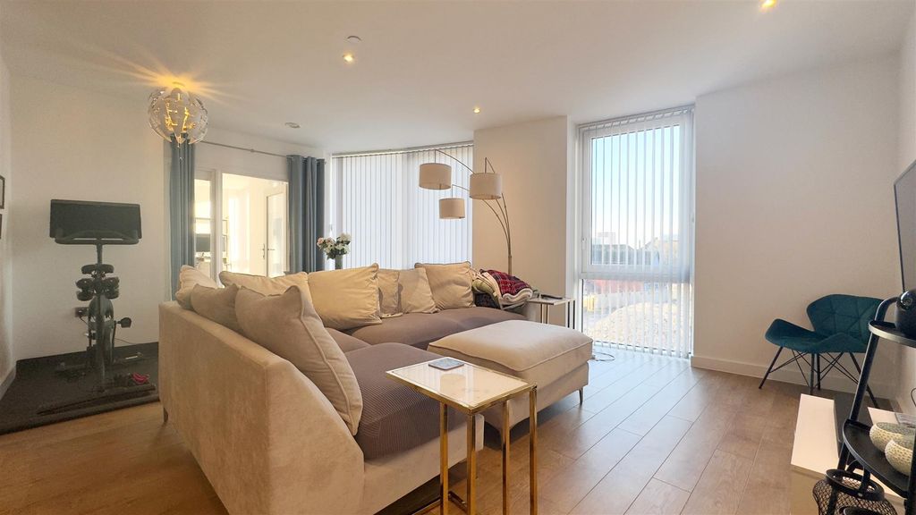 Property photo 2 of 15 Img_9644.Jpg