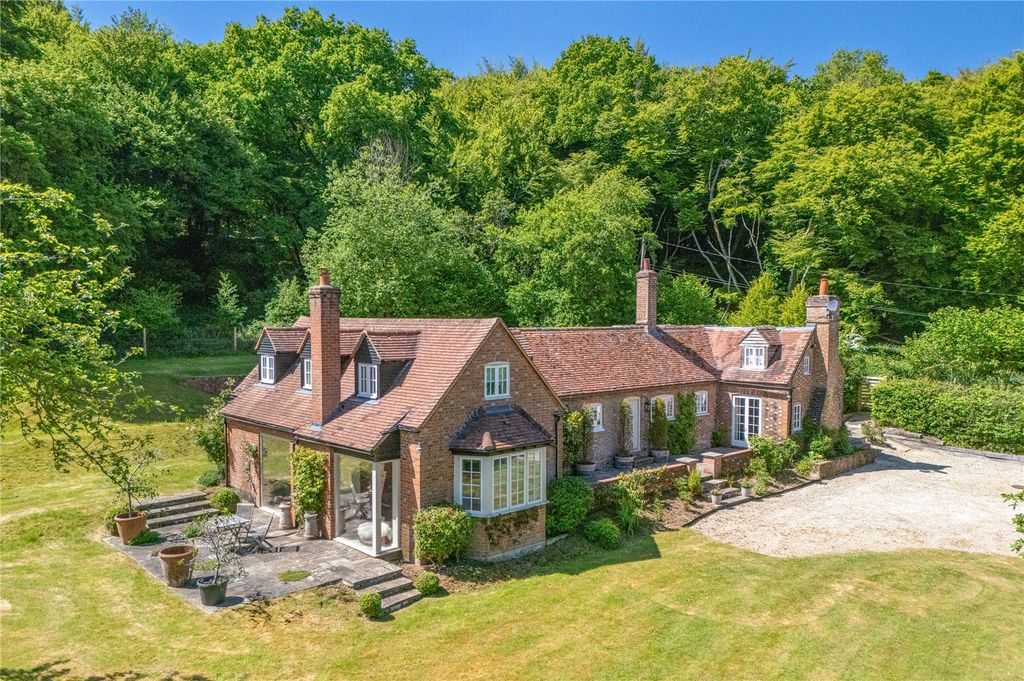 Property photo 2 of 26 House