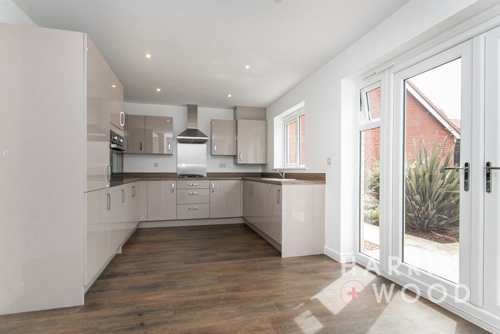 Property photo 2 of 21 4424721