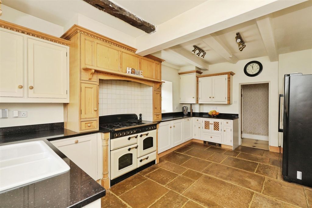 Property photo 2 of 26 004.Jpg