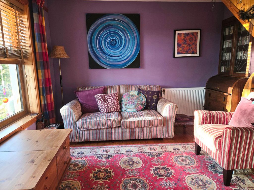 Property photo 3 of 24