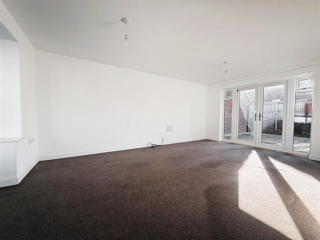 Property photo 3 of 13 Img_5816.Jpeg