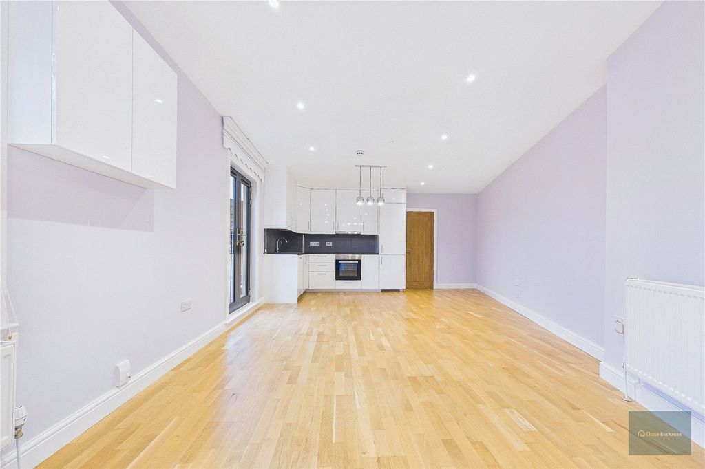 Property photo 3 of 12 Picture No. 14