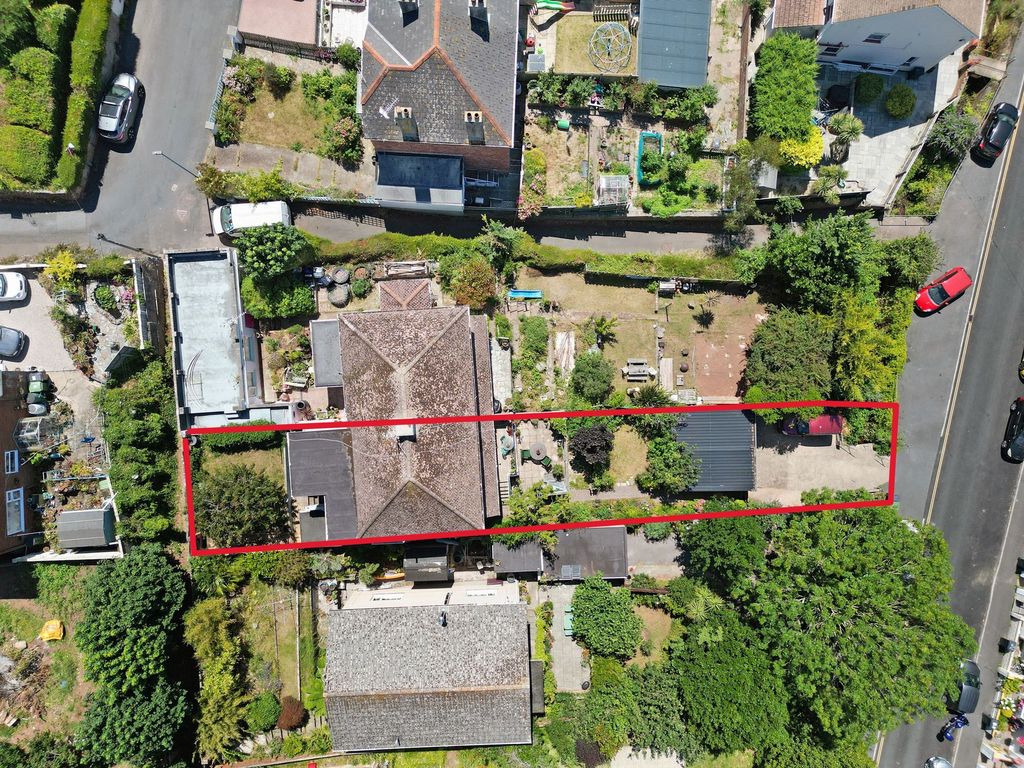 Property photo 2 of 16