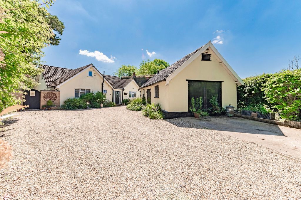 Property photo 1 of 37